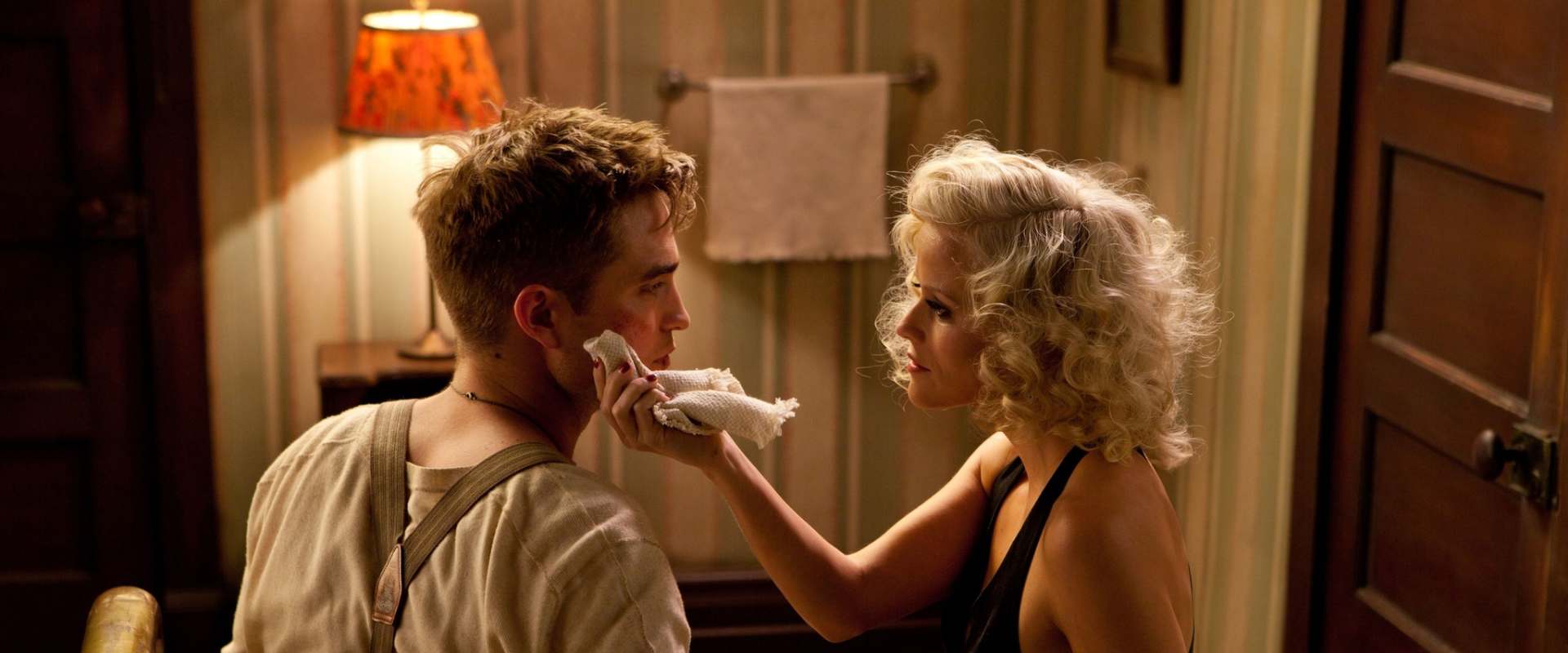 Water for Elephants background 2