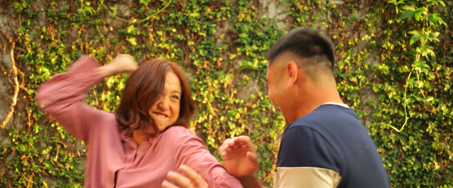 Ex Ex Lovers background 1