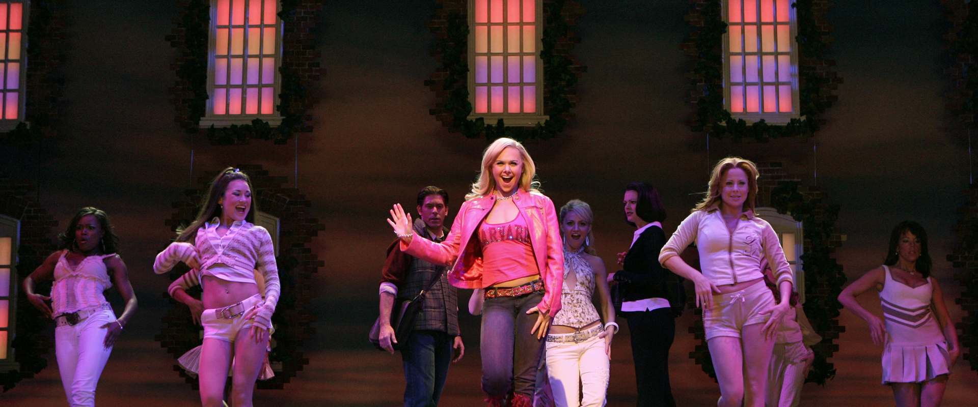 Legally Blonde: The Musical background 2