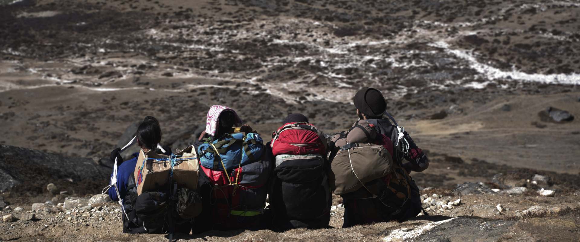 The Porter: The Untold Story at Everest background 1
