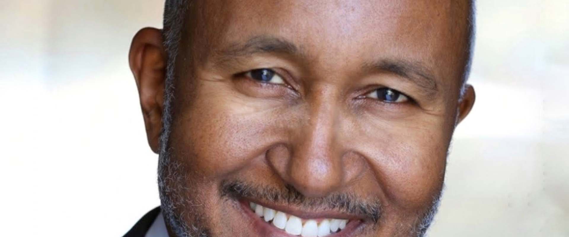 Inside Moves background 2