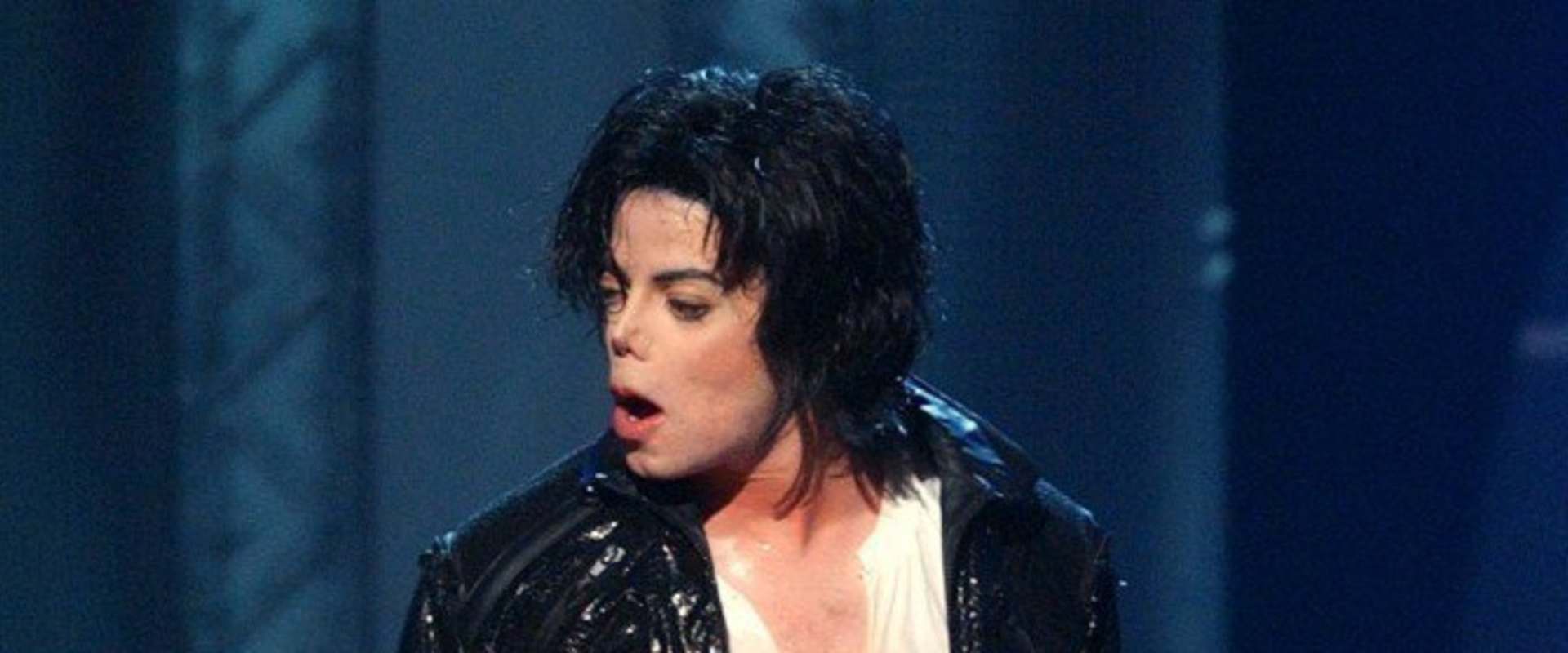 Michael Jackson: 30th Anniversary Celebration background 2