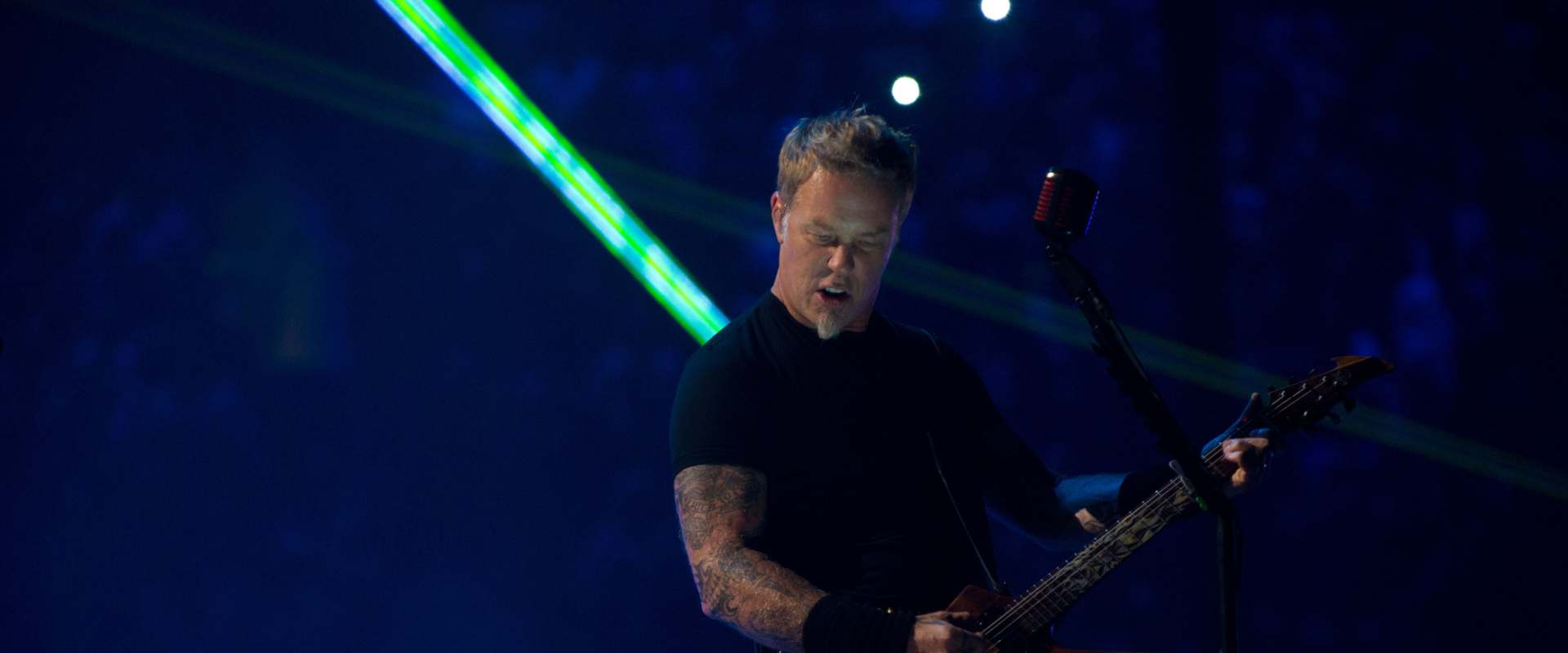 Metallica: Through the Never background 2