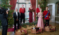 A Royal Corgi Christmas Movie Still 6